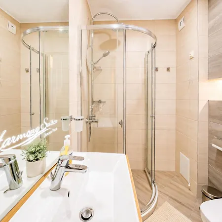 Harmony 18 Private 211 Apartament *